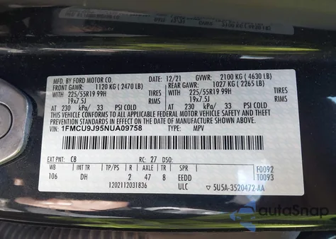 2022 Ford Escape Titanium z USA, uszkodzony, nr VIN 1FMCU9J95NUA09758